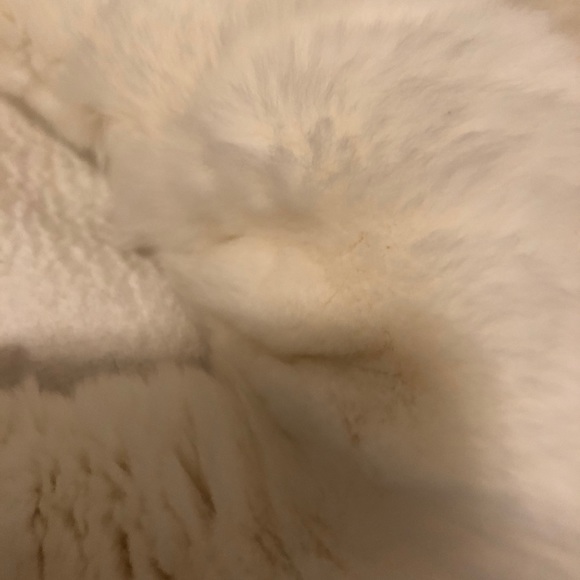 Meredith Marks Fur Wrap - Picture 3 of 4